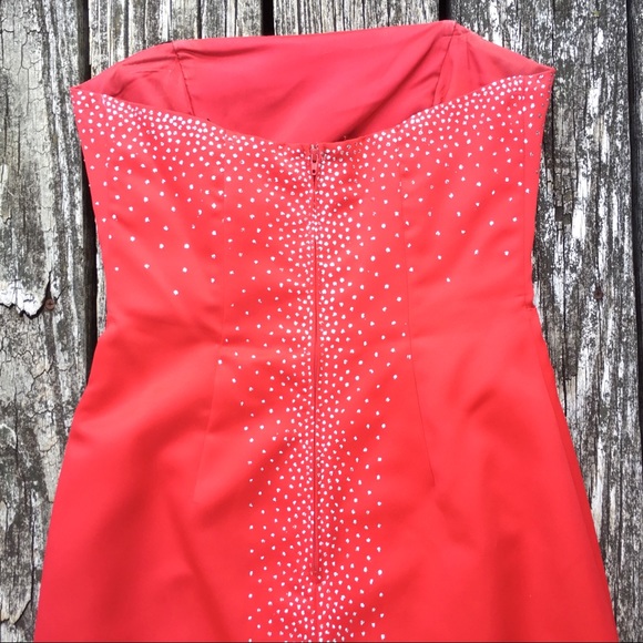 Red Rhinestoned Junior Prom Gown - Picture 6 of 15